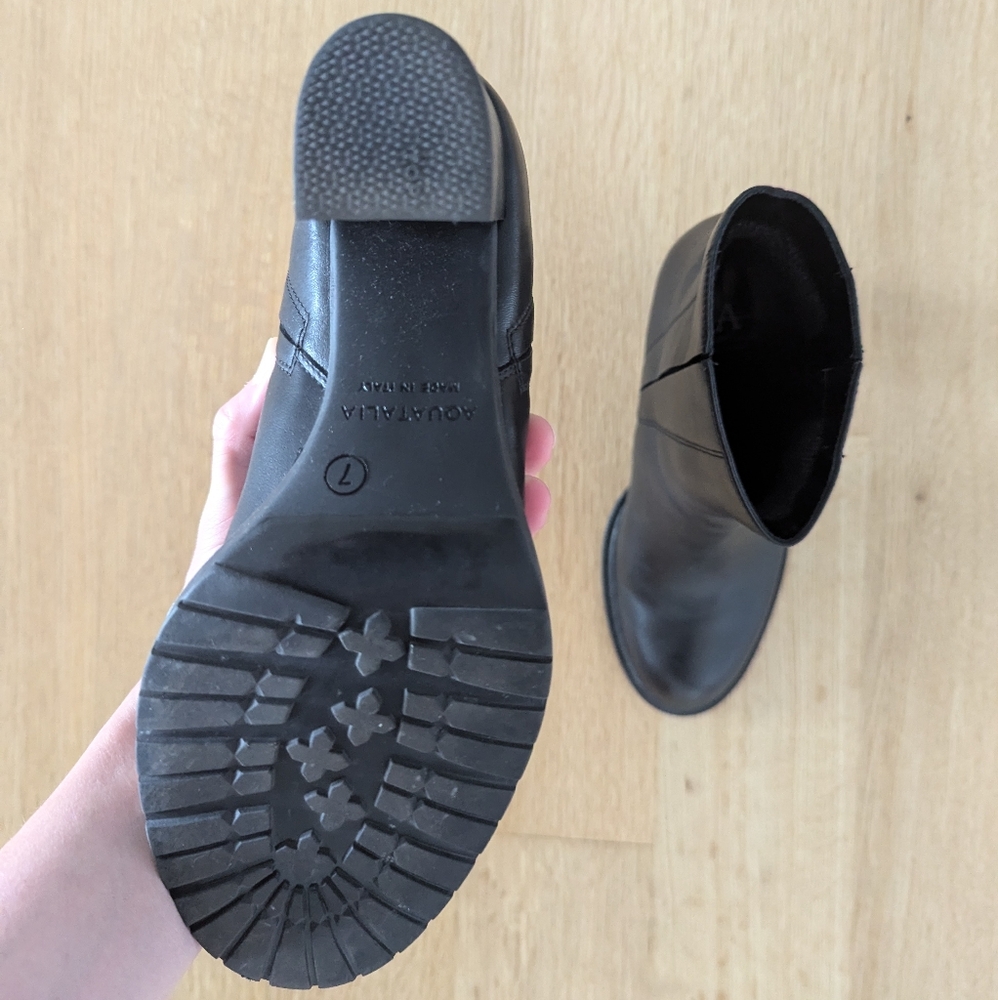 Aquatalia Black Betsy Bootie Size 7 Like New - Picture 3 of 6